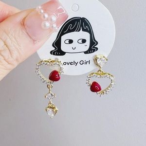 gold heart dangle earring